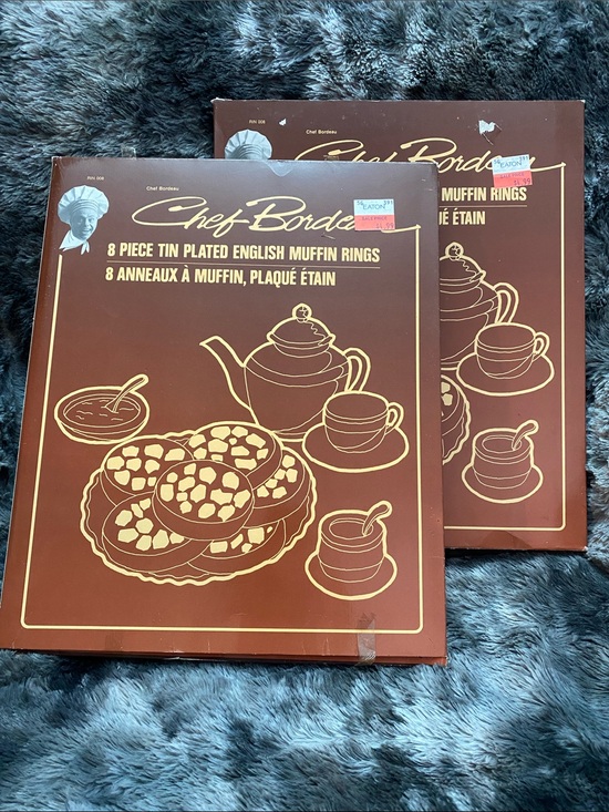 Chef Bordeau Other - 2 Vintage Chef Bordeau 8-Piece Tin Plated English Muffin Rings and trays